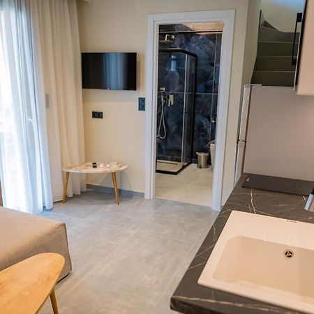 Fay Suites Flogita Exteriör bild