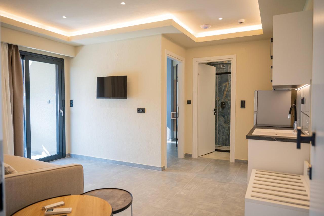 Fay Suites Flogita Exteriör bild