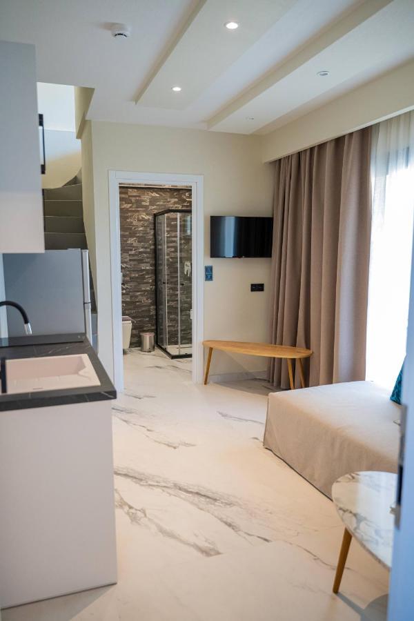 Fay Suites Flogita Exteriör bild