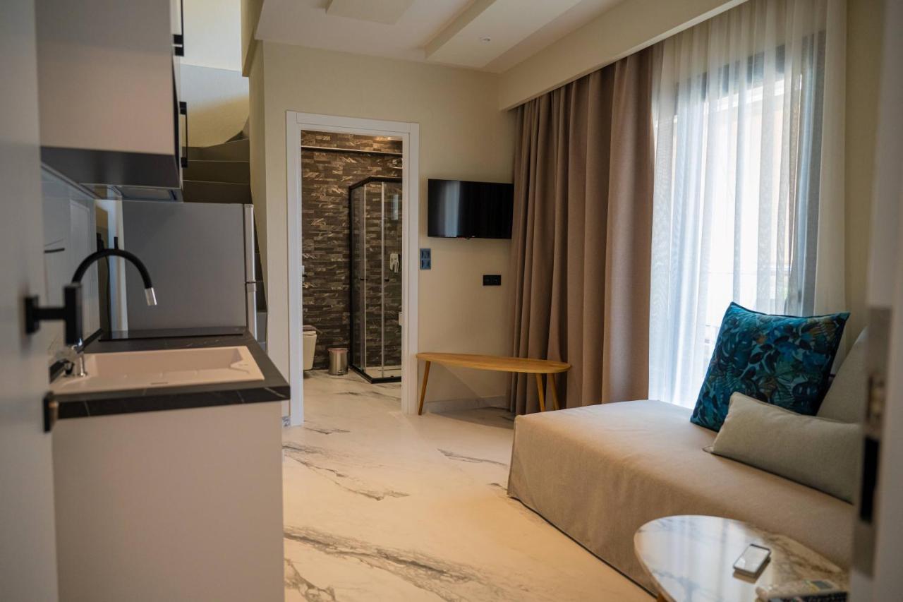 Fay Suites Flogita Exteriör bild